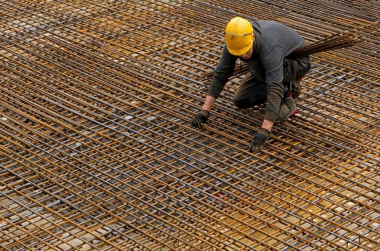 静岡県で鉄筋工事の建設業許可の取得方法で悩んでいる方へ。